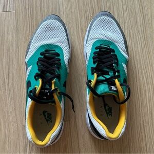 Nike Air Max 1 Ultra Essential in Emerald Green